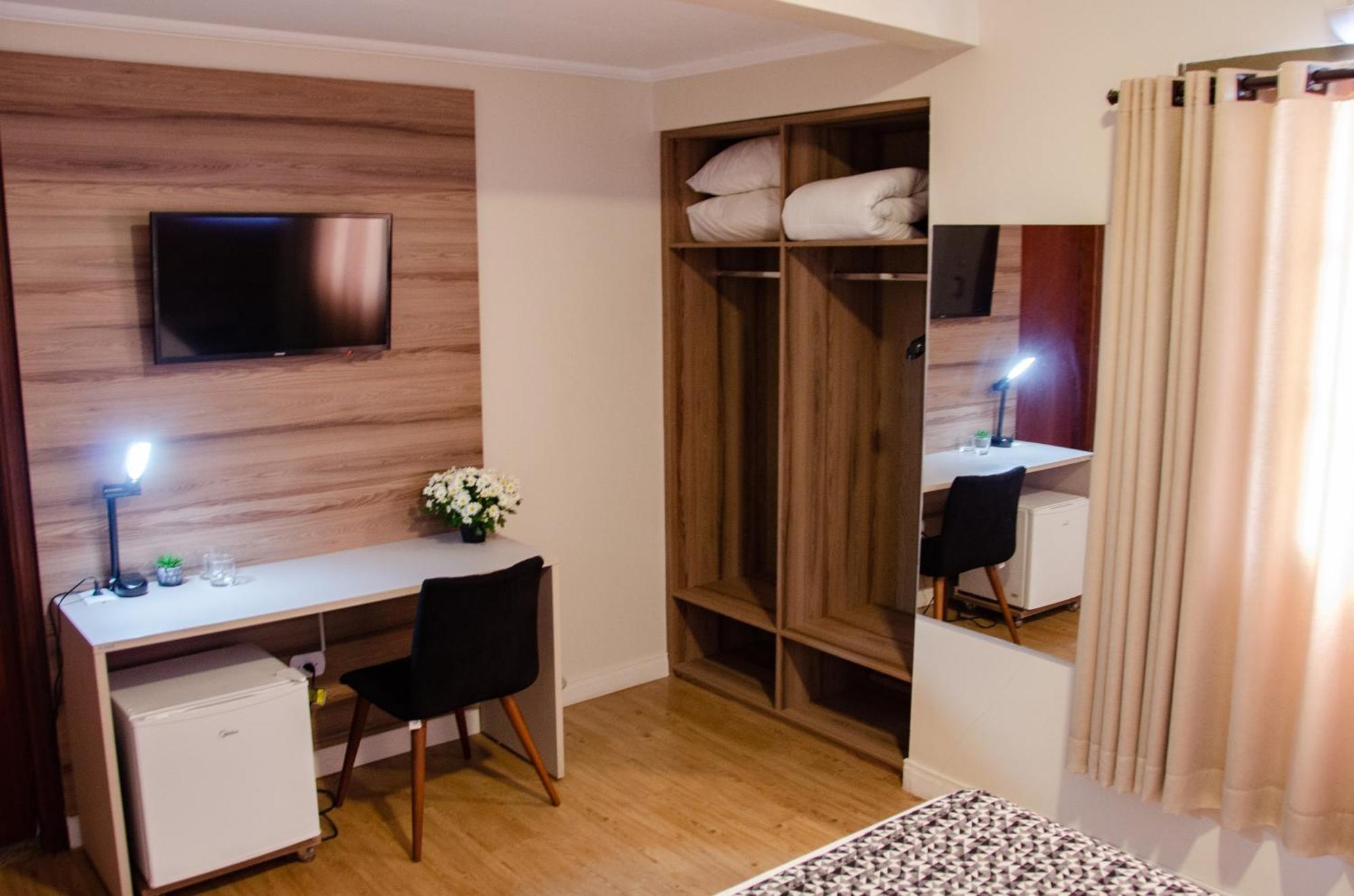 פוסו אלגרה Hotel Ferraz מראה חיצוני תמונה